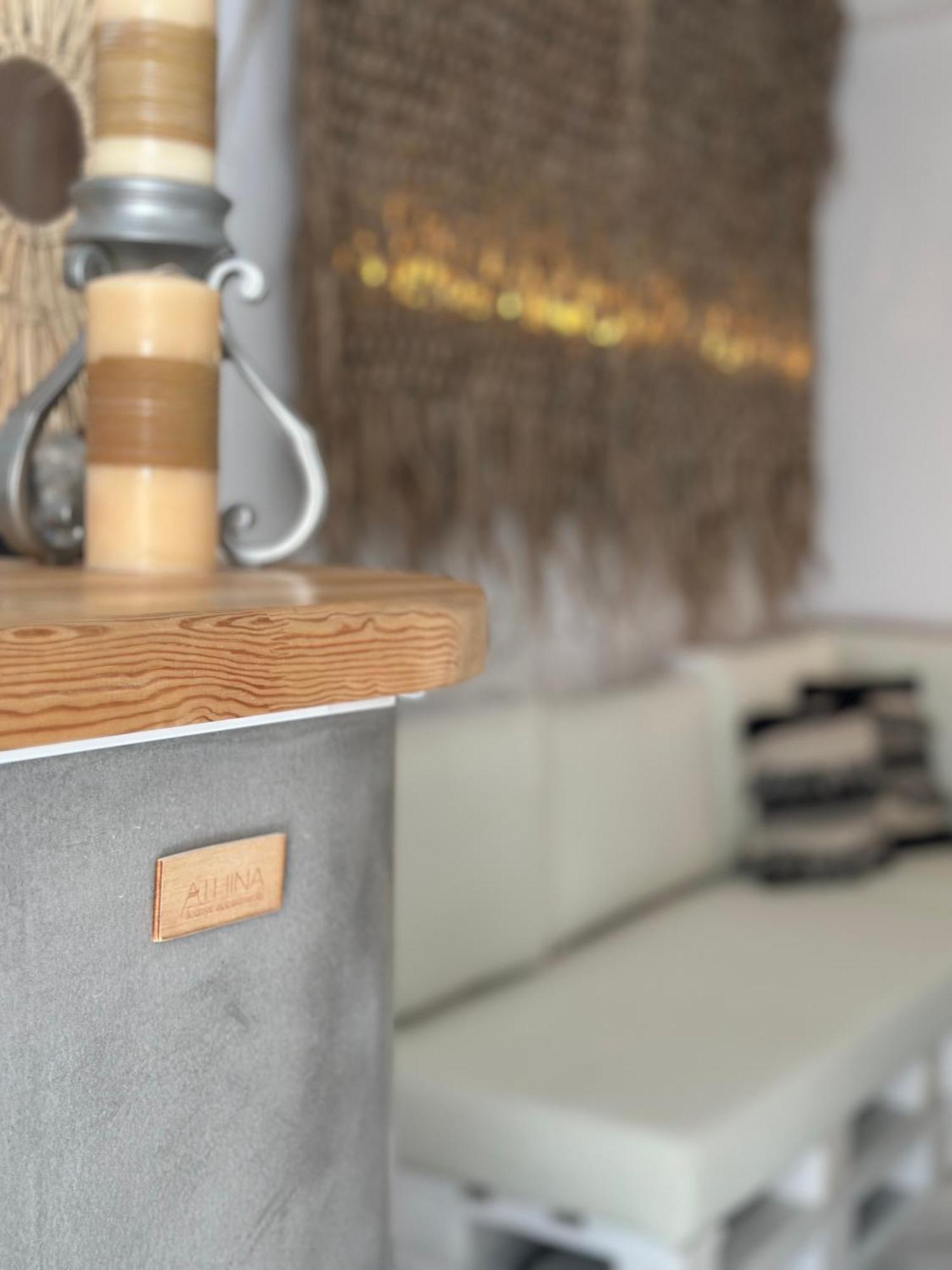 Athina Rooms - Lounge Apartments パロス島 エクステリア 写真